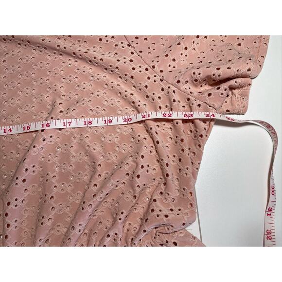 Lane Bryant Top Peach Eyelet Short Sleeve Pullover Plus Size 22/24 Elastic Waist - Picture 4 of 16